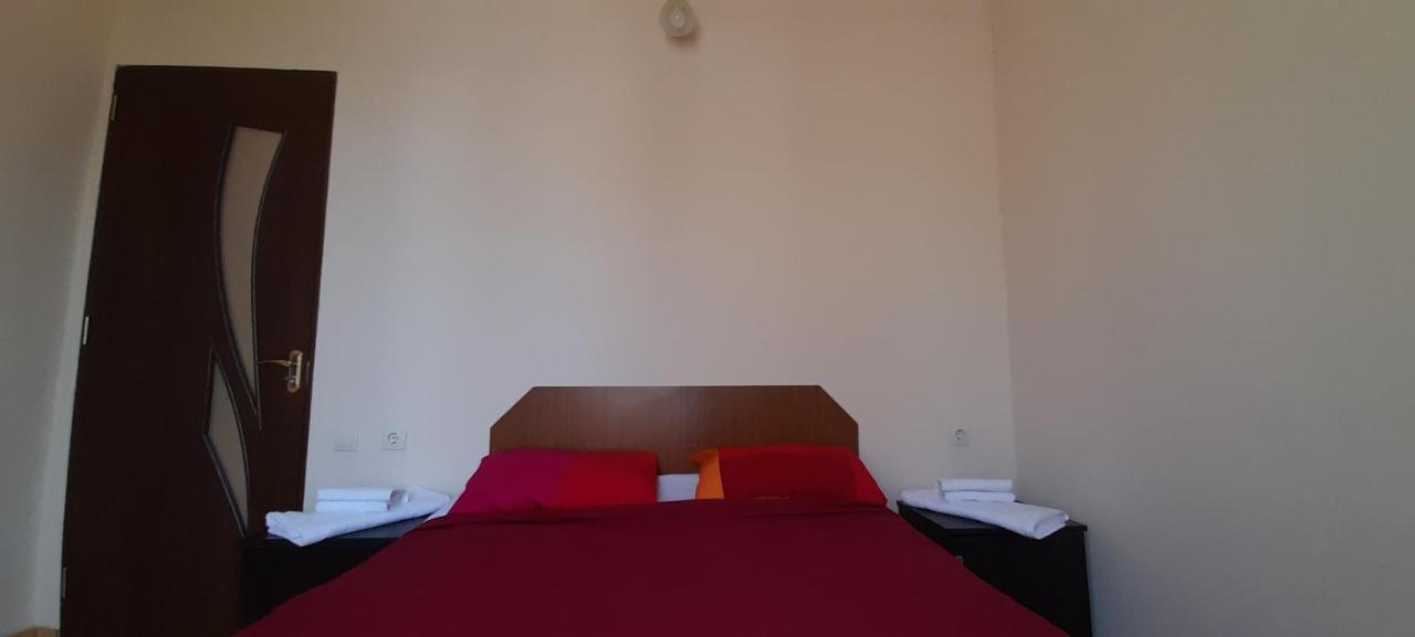 Guest House Lekhtagi เมสเตีย ภายนอก รูปภาพ