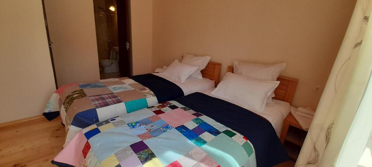 Guest House Lekhtagi เมสเตีย ภายนอก รูปภาพ